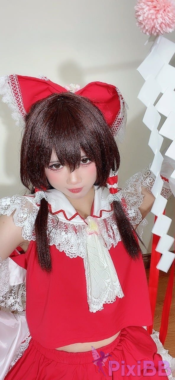 Coser PoppaChan Reimu Hakurei PixiBB.COM 056