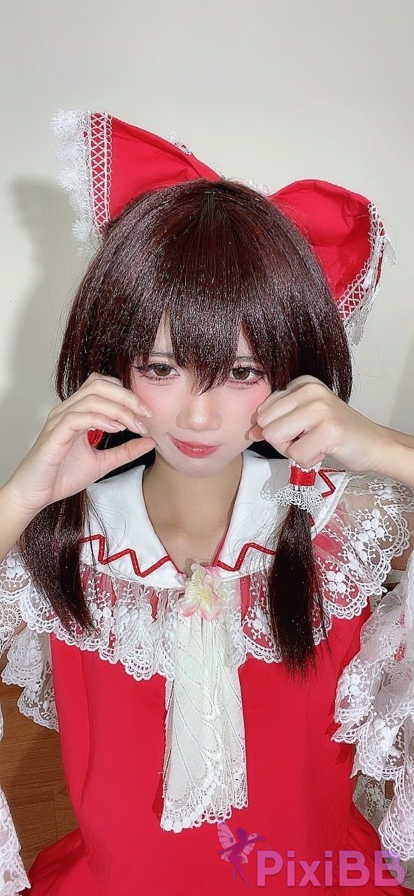 Coser PoppaChan Reimu Hakurei PixiBB.COM 065