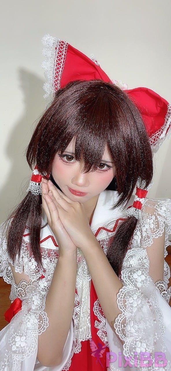 Coser PoppaChan Reimu Hakurei PixiBB.COM 069