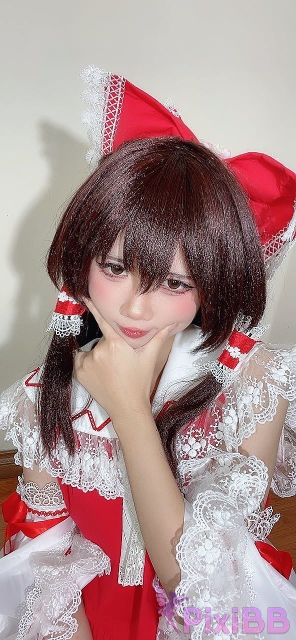 Coser PoppaChan Reimu Hakurei PixiBB.COM 072