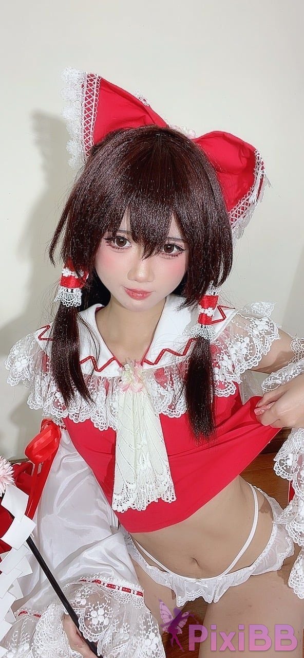 Coser PoppaChan Reimu Hakurei PixiBB.COM 075
