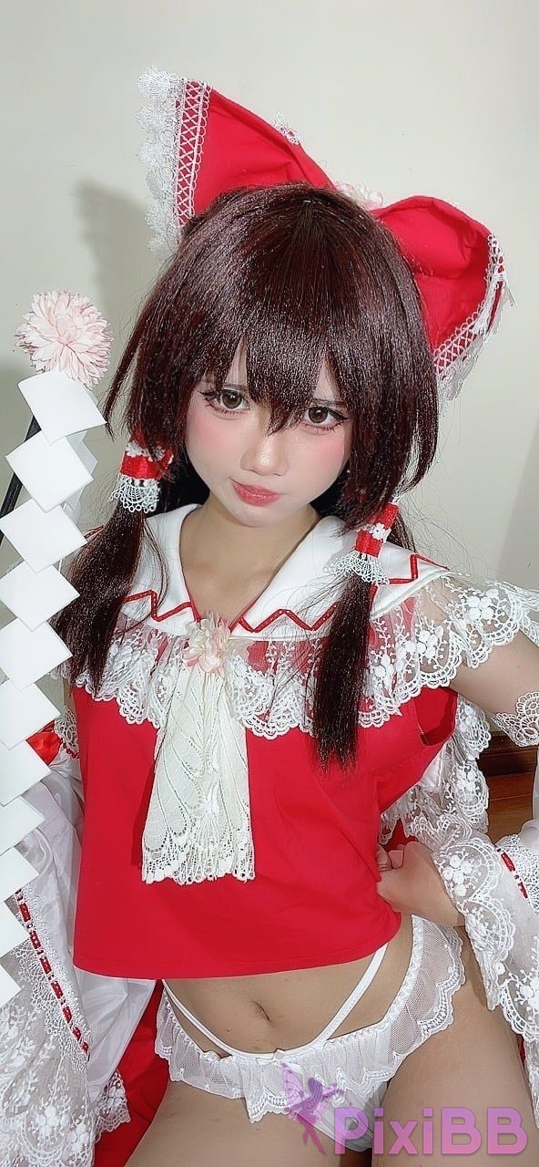Coser PoppaChan Reimu Hakurei PixiBB.COM 079
