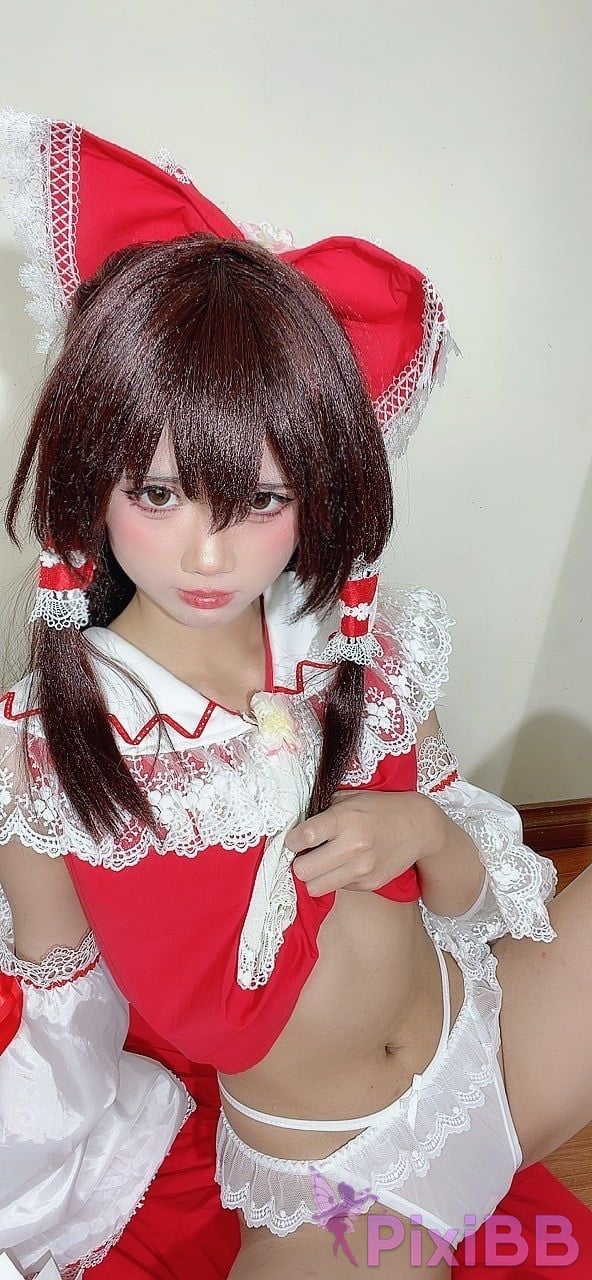 Coser PoppaChan Reimu Hakurei PixiBB.COM 081